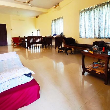 Happy Buddha Homestay วาร์คาลา ภายนอก รูปภาพ