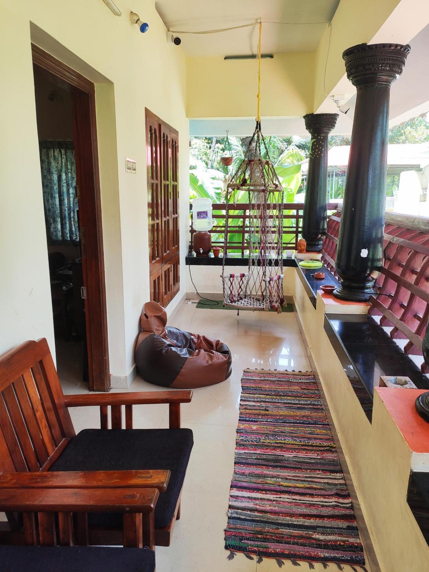 Happy Buddha Homestay วาร์คาลา ภายนอก รูปภาพ